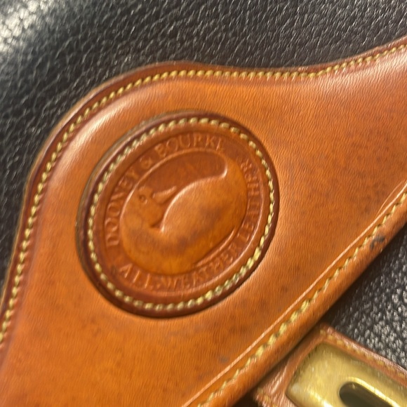 Vintage dooney and bourke navy saddlebag crossbody - Picture 8 of 14